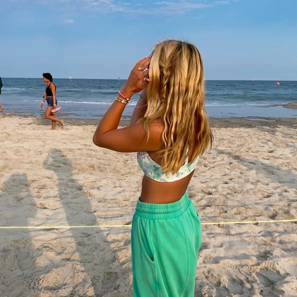 Meet your Posher, Mel - Picture 7 of 7